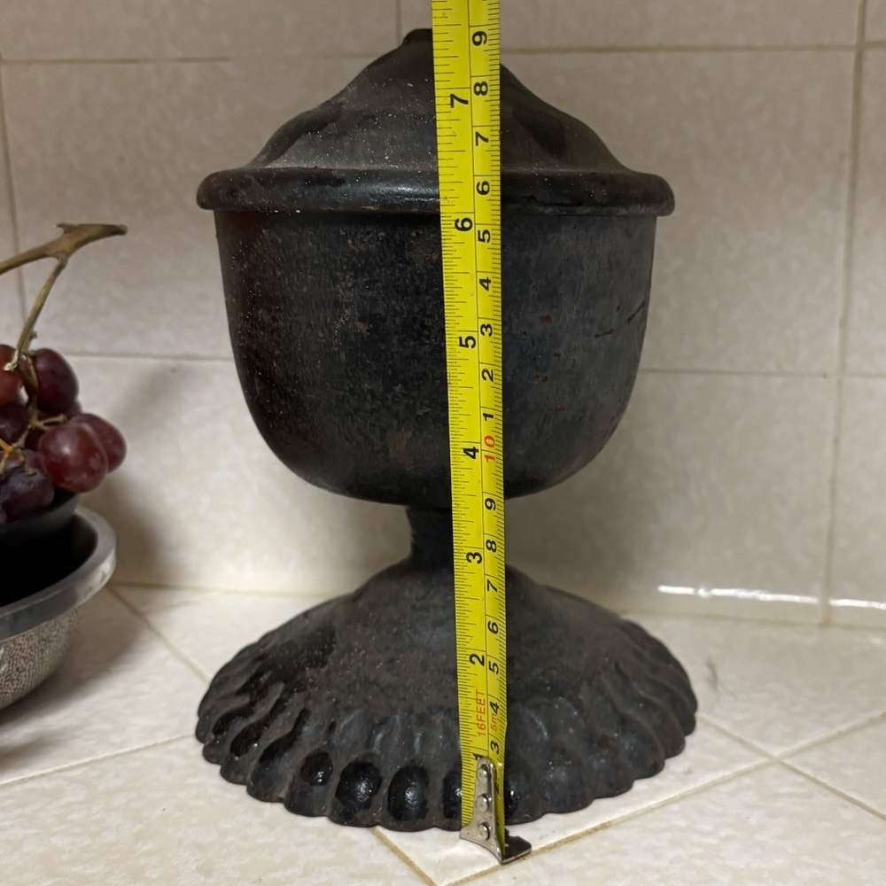 Vintage Cast Iron Decorative Urn - Picture 4 of 4